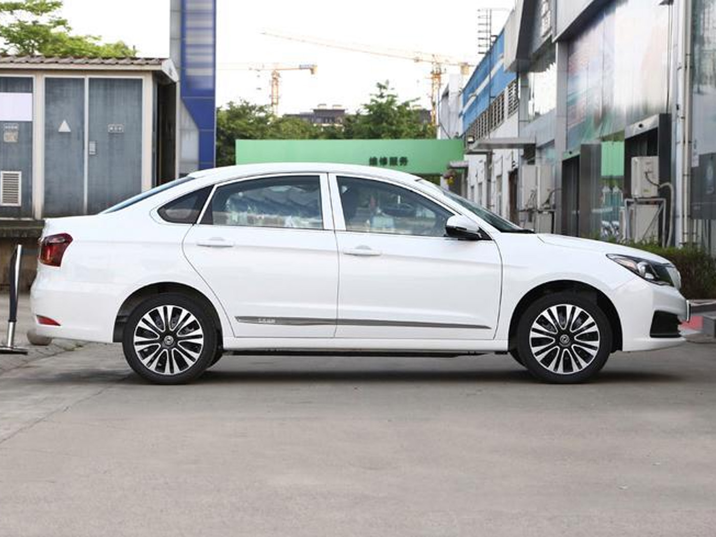 网约车租车，网约车平台公司，东风E70